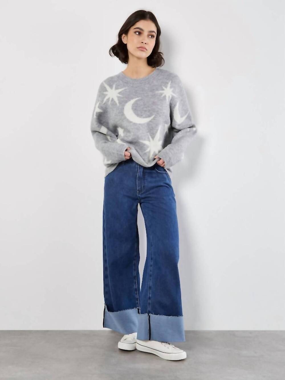 NEW APRICOT constellation long sleeve sweater in grey